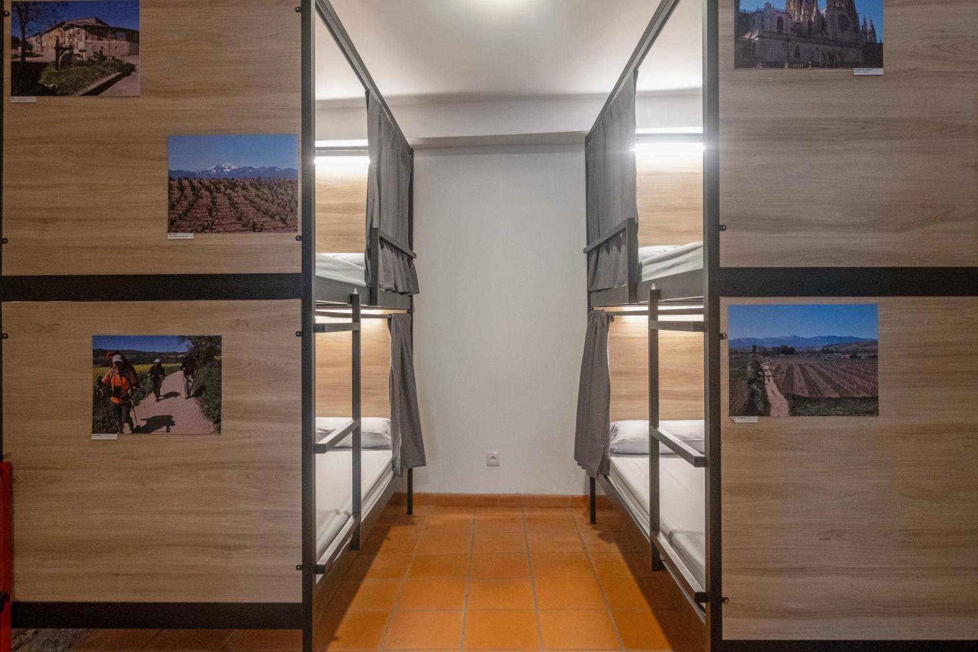 Albergue Santiago De 카민하 외부 사진