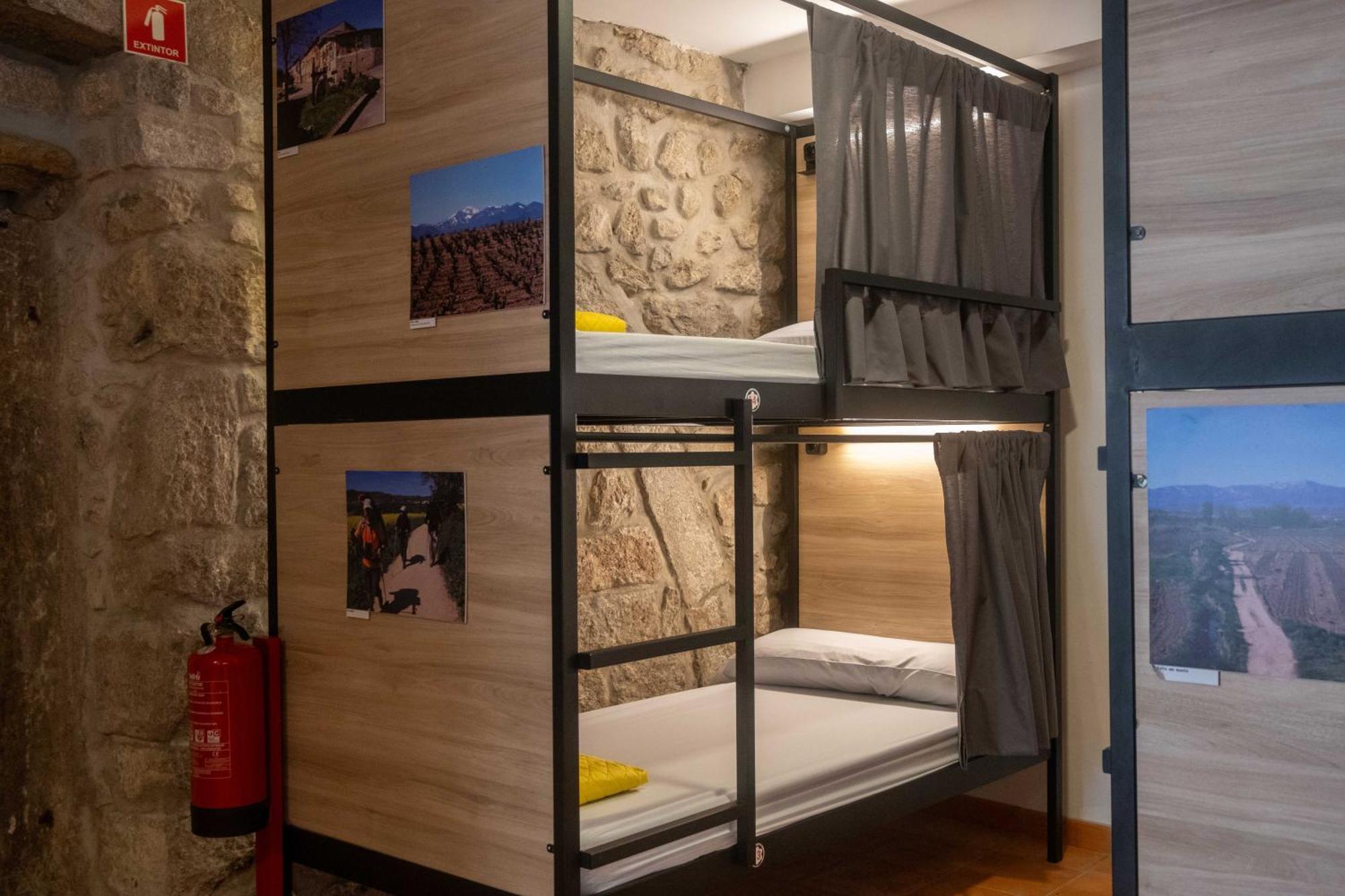 Albergue Santiago De 카민하 외부 사진
