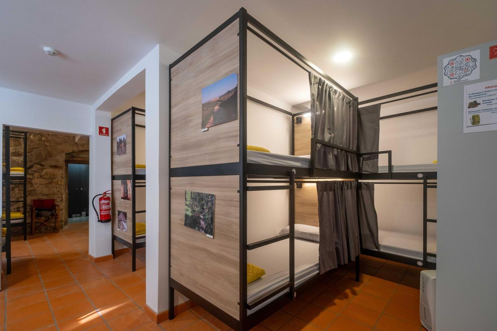 Albergue Santiago De 카민하 외부 사진